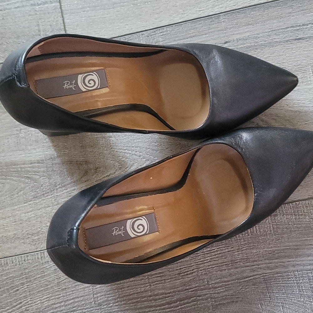 Heels - Picture 5 of 5